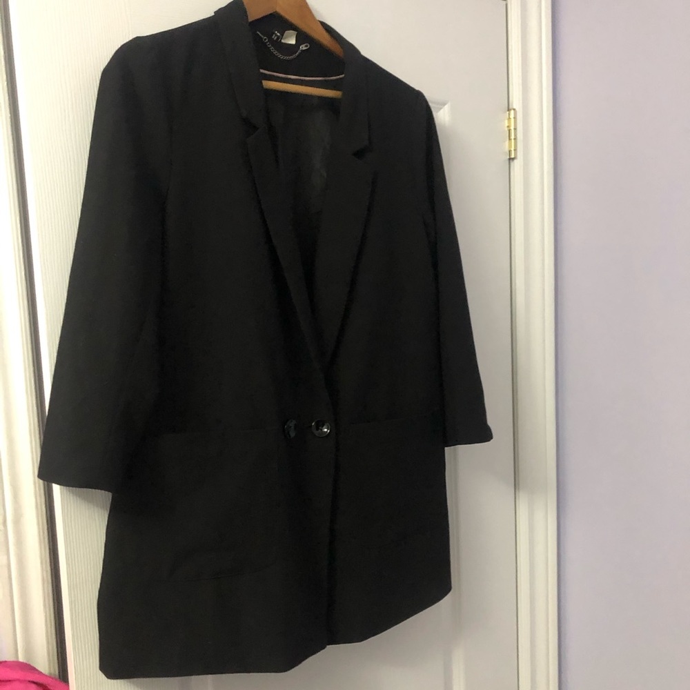 HM LONG BLACK BLAZER